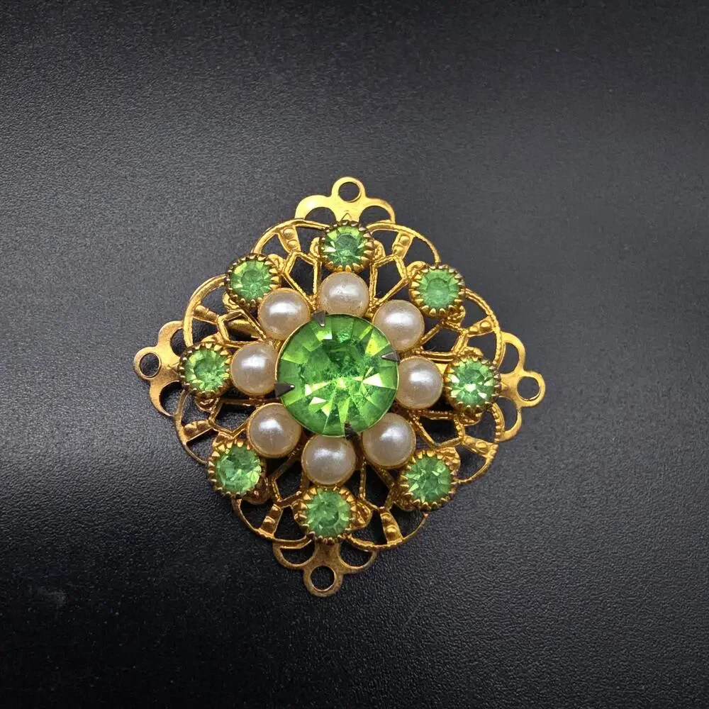 Green Rhinestone Faux Pearl Brooch Gold Tone Filigree Vintage Jewelry